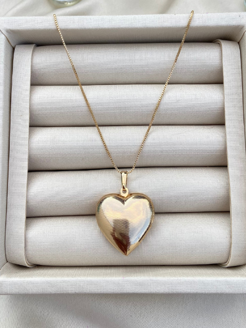 Colar Coração Grande Liso