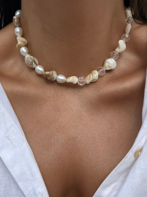 Colar Conchas e Miçangas