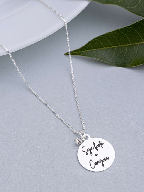 Colar Seja forte e Corajosa Resinado com Ponto de Luz