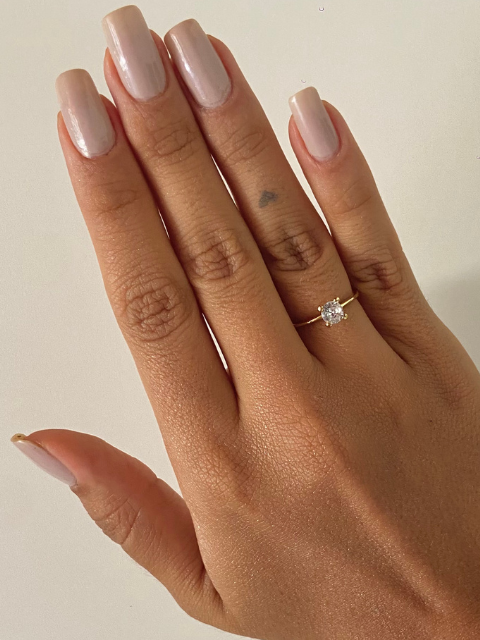 Anel Solitário Delicado Zircônia Cristal