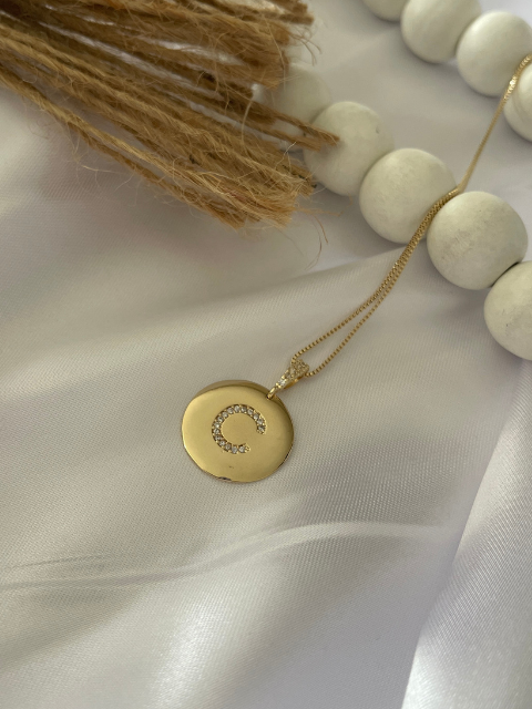 Colar Letra Medalha Ouro 18k
