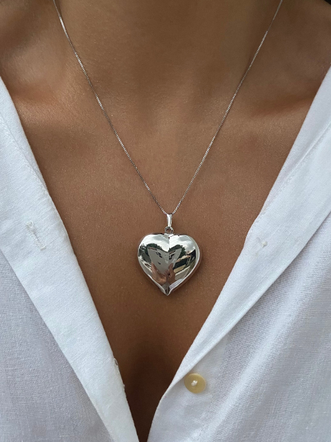 Colar Coração Grande Liso