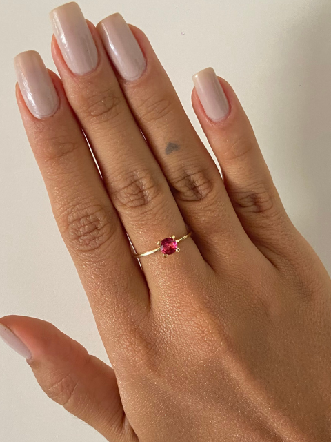 Anel Solitário Delicado Zircônia Rosa