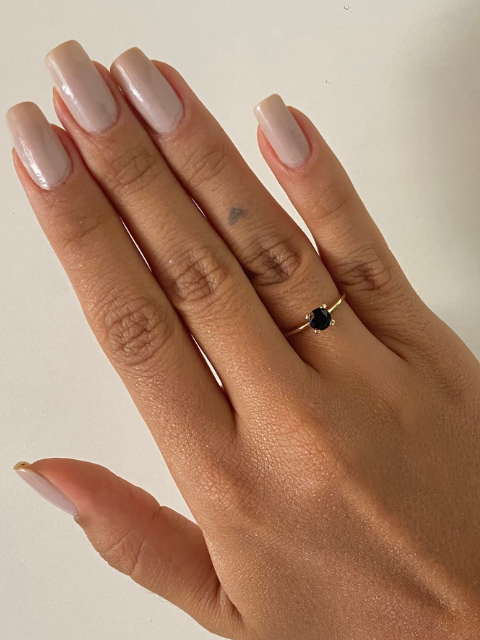 Anel Solitário Delicado Zircônia Ônix