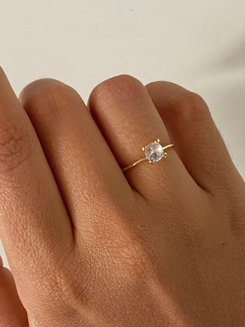 Anel Solitário Delicado Zircônia Cristal