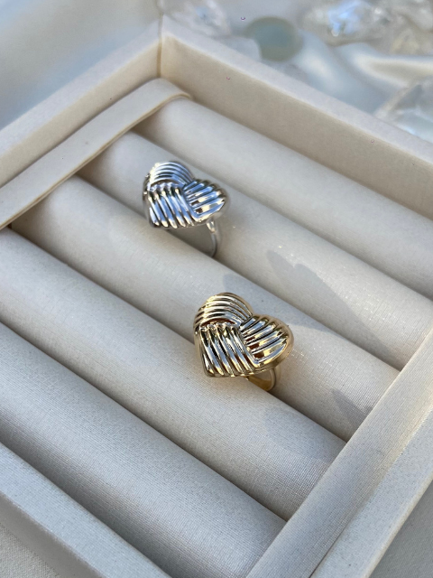 Anel Coração Detalhado Regulável