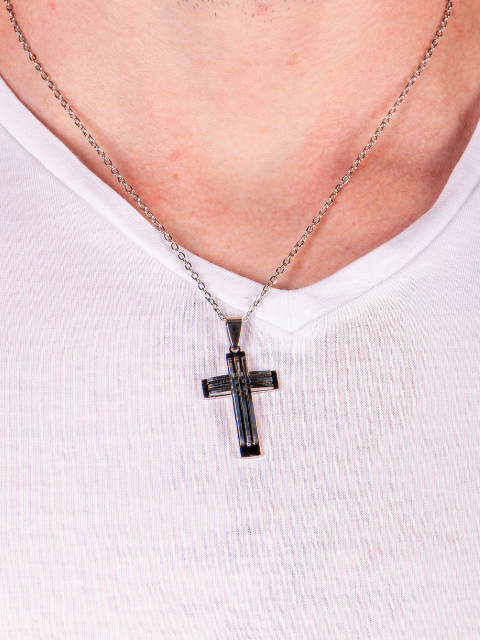 Corrente com Pingente Cruz Fileiras Aço Inox