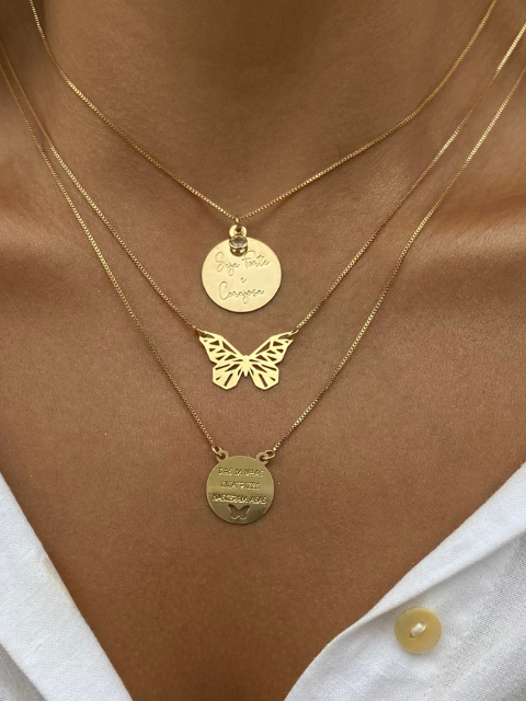 Kit Escapulário Minhas Cicatrizes Nasceram Asas Colar Seja Forte Corajosa