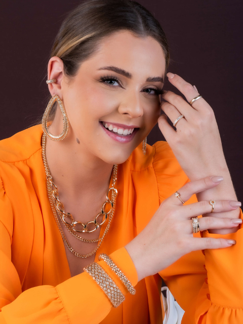 Brinco Gota Grande Detalhada Cores Variadas